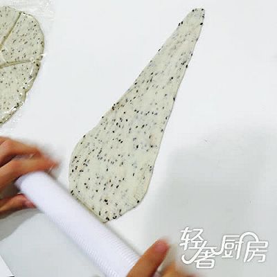  后我们|黑芝麻培根可颂角