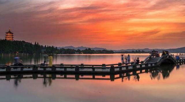  渐入佳境|郑爽终于遇到对的综艺，《我在颐和园等你》渐入佳境，有文化品位