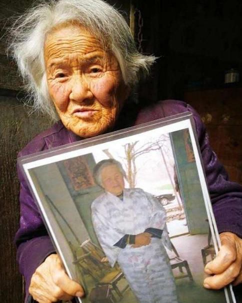  户口|九旬老太拒绝上户口，临终前坦白真实身份，村民：藏得真深！