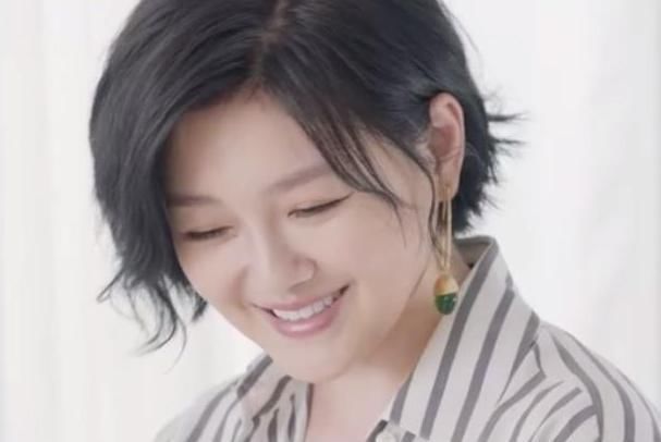  脸部|44岁大S现身录节目，发福严重被疑怀三胎，脸部僵硬让人意外