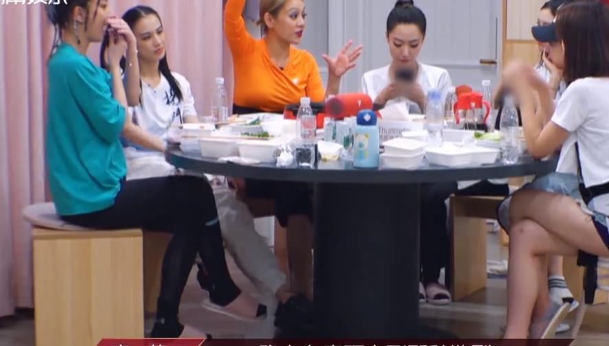  放出来|五公选曲，张艺兴《莲》两点劝退浪姐，蔡徐坤《情人》更受宠