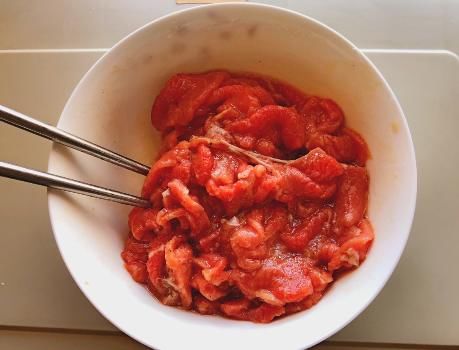  秋后|秋后，吃西瓜丝瓜不如吃黄瓜，10块钱能买5斤，下锅一炒营养健康