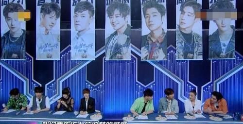 广场|曾毅像在跳广场舞,郭敬明胡彦斌不敢说实话,王一博指出问题却被汪涵制止