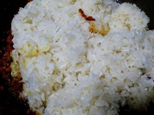 做法|宝藏小吃烧麦,做法很简单,多做一点冷冻起来,想吃蒸一下就行