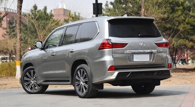  霸道|最顶级的“霸道”，可豪华，能越野，配138L油箱，还吃92号粗粮