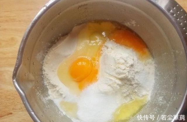 面团|全程详细讲解做面包,不用烤箱也能做,外皮酥脆里面软绵