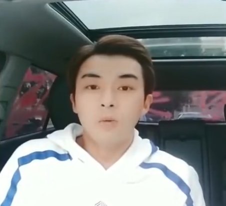 男子|因拿不出彩礼分手,男子车身被喷满红色油漆:咱是男人,咱不怪她