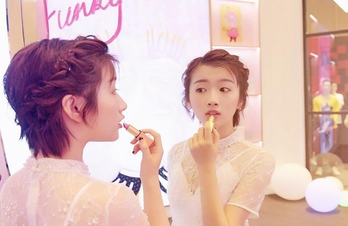  赵丽颖|中餐厅4嘉宾盘点，赵丽颖是锦上添花，李浩菲被网友吐槽不认识！