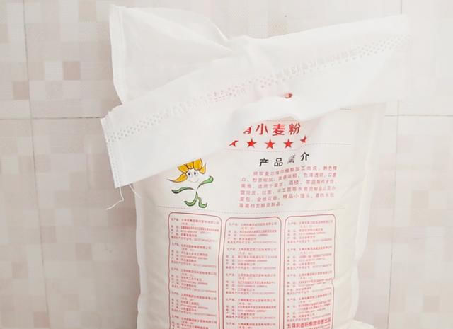  夏天|夏天面粉里容易生虫，磨坊老板教我这样做，面粉放一年都不结块