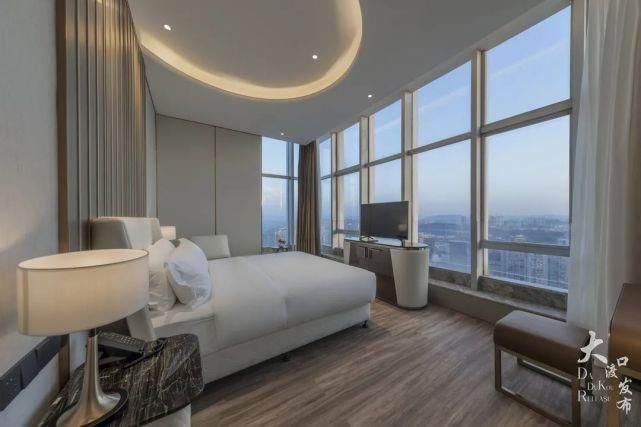  俯瞰|360°俯瞰九宫庙商圈！大渡口这家酒店给你轻奢感受、云端体验