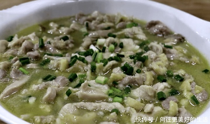放进去|入秋后,牛羊肉靠边站,多给家人吃此肉,酸辣爽口,太好吃了