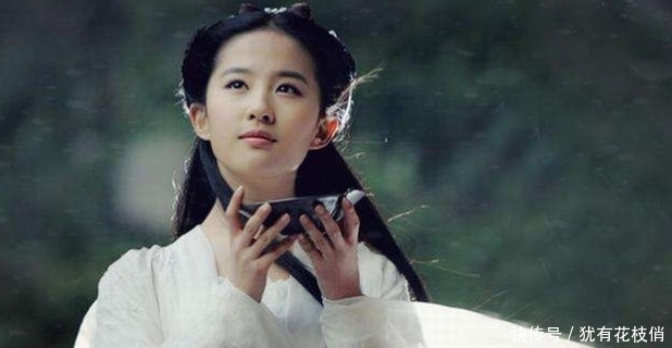 自毁|33岁刘亦菲自拍打码,镜子死角暴露真实颜值,自毁形象放飞自我