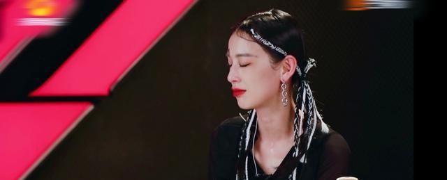  张含韵|那么多央视，拼不过湖南卫视：乘风破浪的姐姐，看到的不只是姐姐