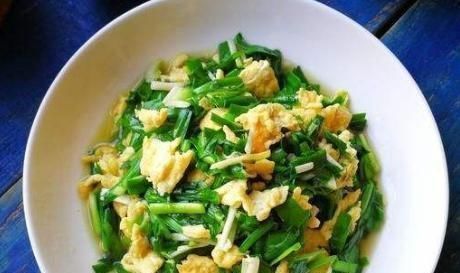 韭菜|韭菜炒鸡蛋,有人先炒韭菜,有人先炒鸡蛋,顺序错了,难怪不好吃