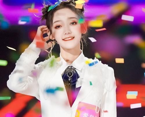 票数|C位出道票数悬殊有多大希林25亿,看到李汶翰开玩笑呢