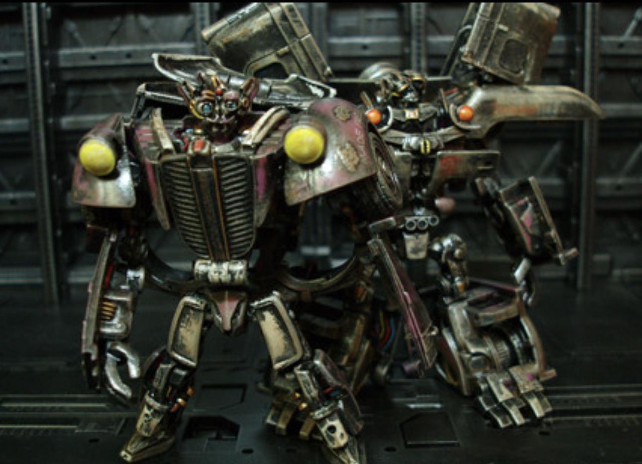 双胞胎|变形金刚动漫人物:重涂《卷土重来》顽强的双胞胎-黑金属冰激凌