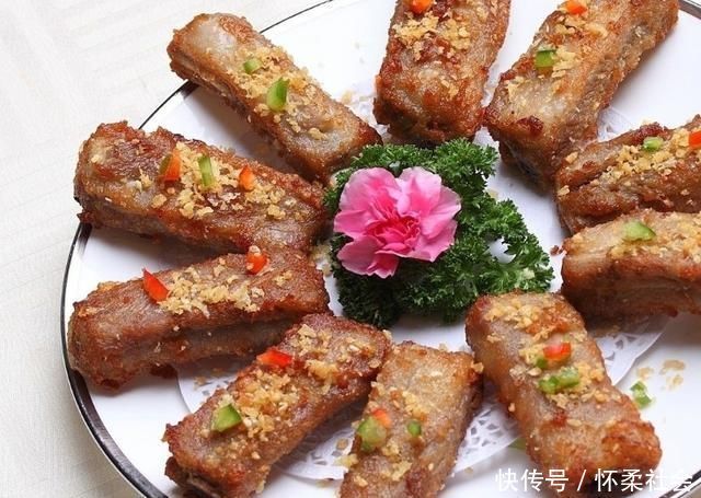 粤菜|外脆里嫩,蒜香味十足,教你做粤菜蒜香大骨头