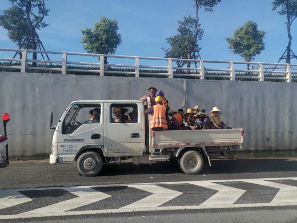  没商量|典型案例| 违法载人罚你没商量！