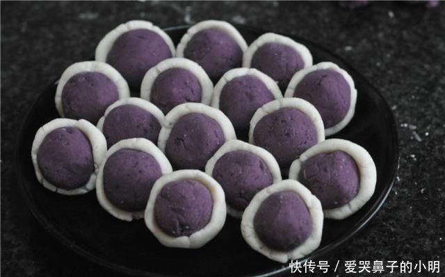 香甜|早餐新做法,20分钟就上桌,松软香甜,比馒头花卷好吃一百倍!