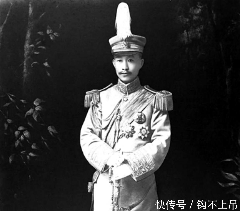 青楼女子|民国蔡锷和青楼女子小凤仙老照片一个清俊无双,一个美玉无瑕!