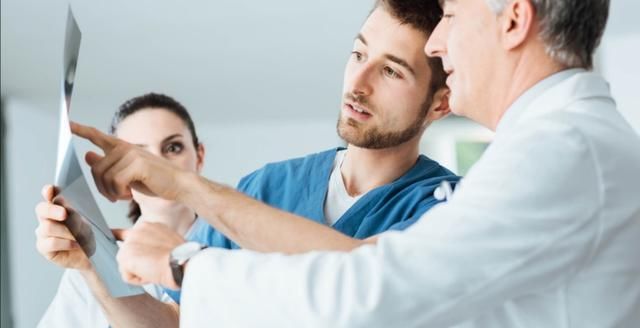  抽水|癌症病人的胸腔积液从哪里来？该怎么检查呢？能不能抽水？