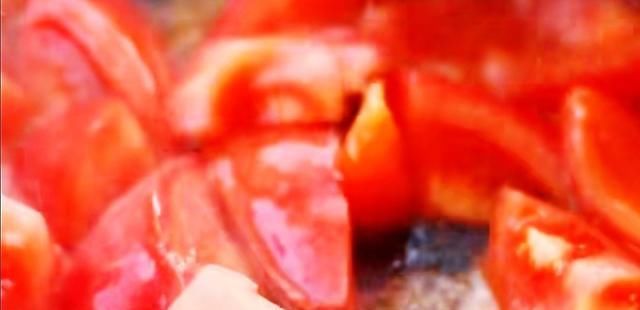 土豆|开胃又下饭的番茄土豆炖牛腩：汤汁浓郁美味、牛腩软烂鲜香入味！