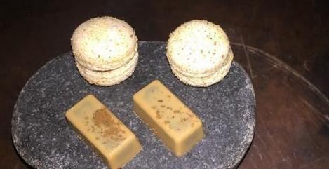 体验|亲临体验全澳最著名法国餐厅,品17道菜,赏55层美景,就餐3小时