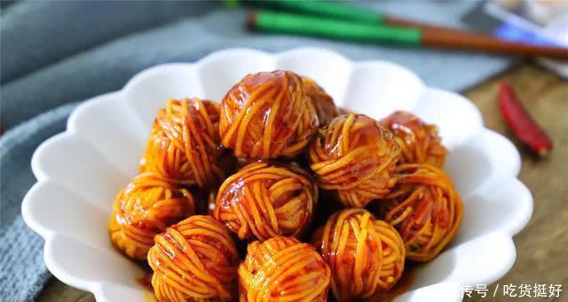 吃上去|鹌鹑蛋新吃法,加一把面条酸甜酥脆,比糖醋排骨还好吃