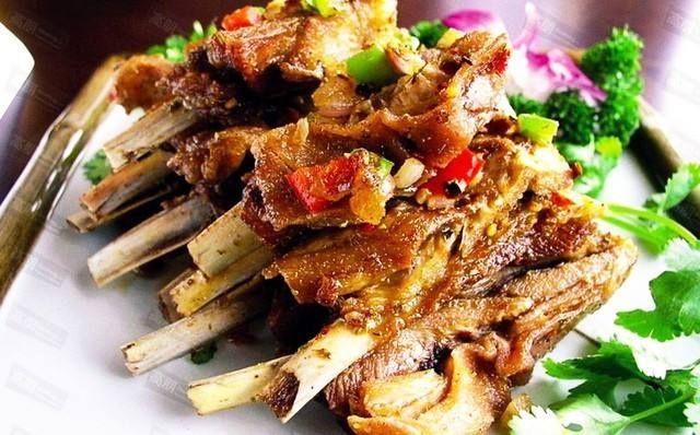 孜然|孜然搭配羊排,做法简单又好吃,家常菜孜然羊排分享做法