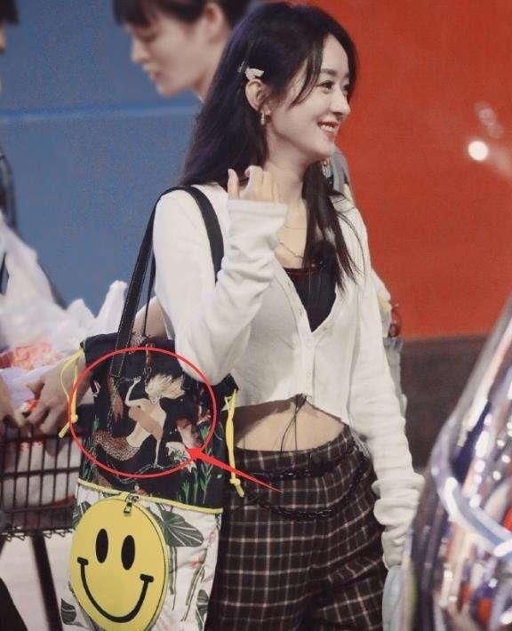  中餐厅4|赵丽颖在中餐厅中的路透穿搭，简直堪称小个子女生穿搭教科书