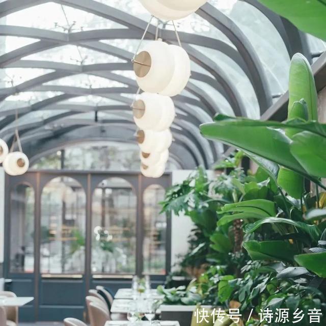 广州瑰丽酒|9月欲望清单丨 野奢营地小住，网红展览开幕