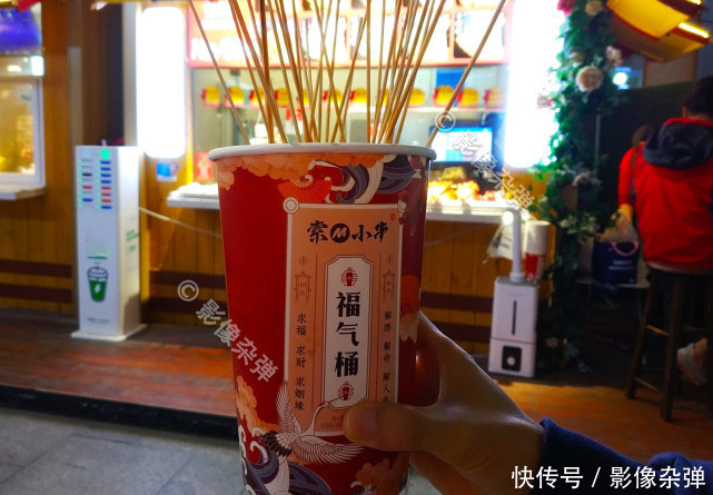 便宜|长沙街头的“网红”烧烤,白菜价10元30串,还有个难忘的名字