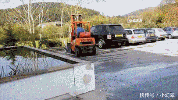 本来|爆笑GIF:本来是很喜庆的场面,你一来搞笑就尴尬了