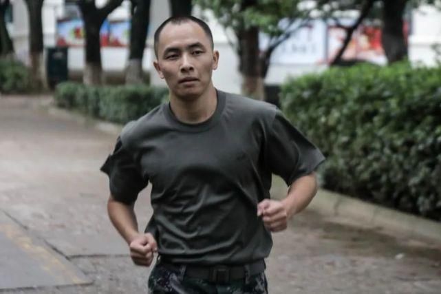 朱胜强|二次入伍的兵，帅！