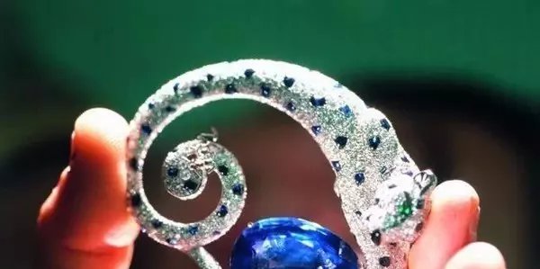  珠宝|精巧绝伦！高级珠宝“诞生记”