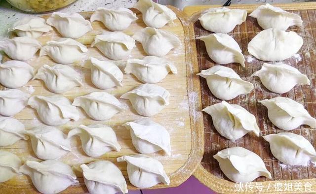饺子|夏天,用它包饺子,又香又嫩,1元钱一斤,比韭菜茴香还好吃