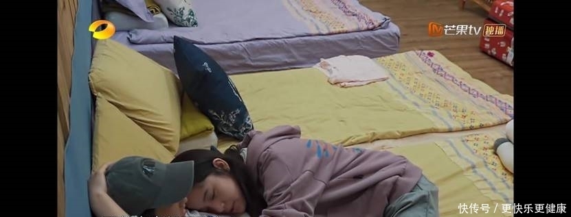 综艺节目|蘑菇屋老、少嘉宾同时做客,黄磊和老狼是铁哥们,我却更粉这一对