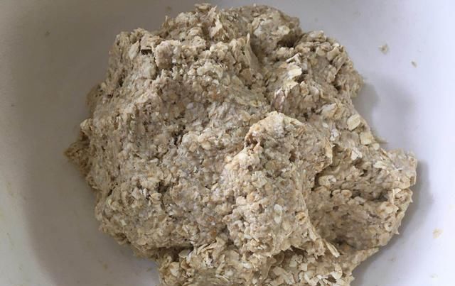  即食燕麦片|自制燕麦饼干，低卡低热量，饱腹感强，简单又好吃