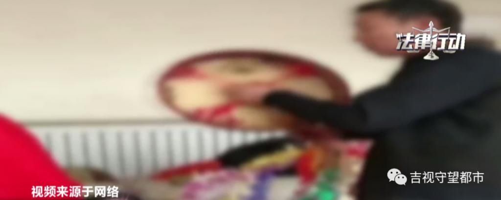 告人李某|女子网络自学“跳大神” ，诈骗他人两万六...