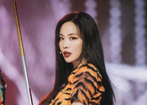  姐姐们|史上头一遭，这档综艺把自己玩成了一场行为艺术