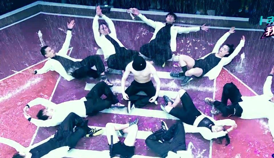 舞台|《街舞3》水舞台,“莲”全场最佳,张艺兴反应却让人失望