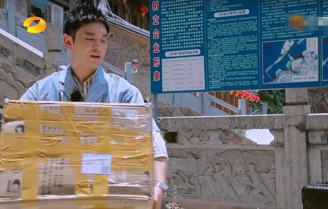  陈冠希|6位中年男明星素颜照：黄晓明被嘲像大衣哥，陈冠希满脸黑斑