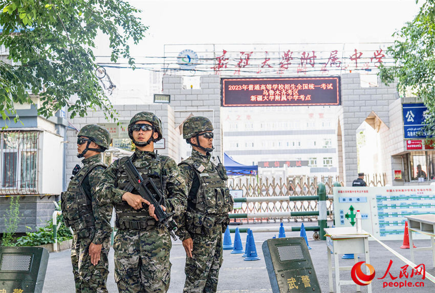 助力梦想起飞！武警官兵为高考保驾护航