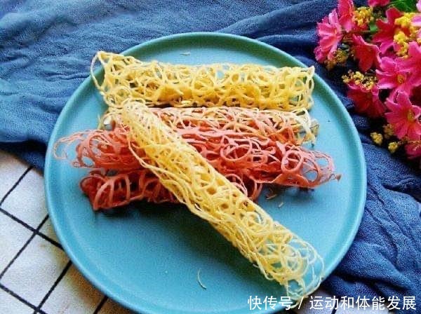 创意|鸡蛋饼做法的创意甜品,画一画煎一煎,轻松解锁双色蕾丝蛋卷