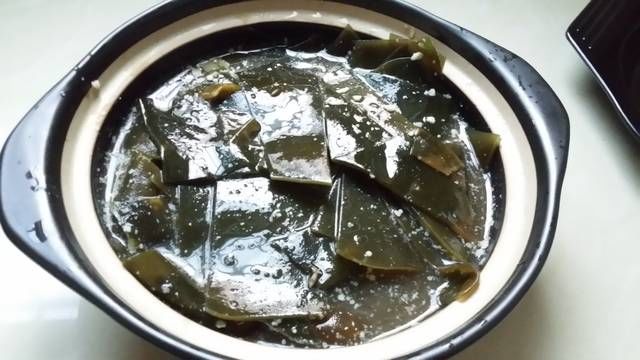 肥肠|重口味的菜---肥肠煲海带皮