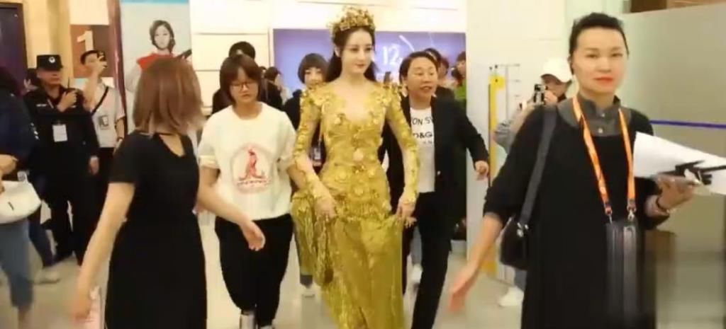 节目|热巴上节目一期1个发型,和宋雨琦一对比,网友:这也太像了吧!