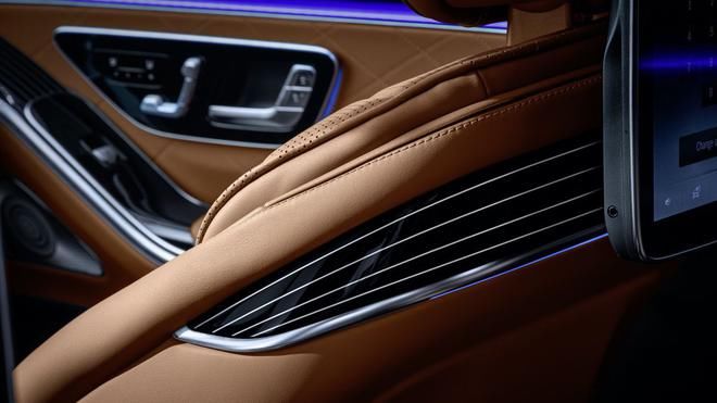 发明者|汽车发明者 再一次发明汽车 全新一代奔驰S级内饰及技术细节曝光