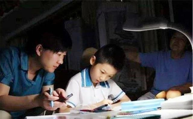  方式|获奖短片《伤痕俱乐部》：打骂、吼孩子，都不如这种方式的伤害大