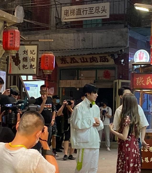  幸亏|姜贞羽退赛后参加新综艺，路透照中暴露真实颜值：幸亏没有出道