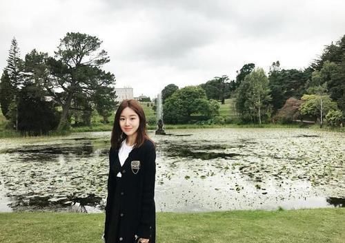 着急|看看23岁孟星亚,再看24岁郭麒麟,难怪孟非郭德纲着急成“亲家”